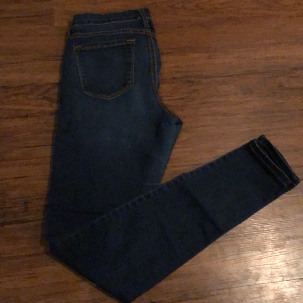 Dark wash skinny jeans